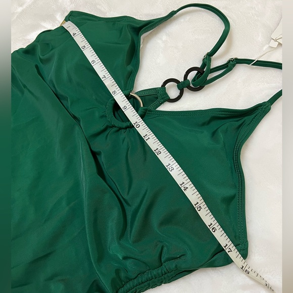 🆕 Green bathing suit. - Picture 7 of 12